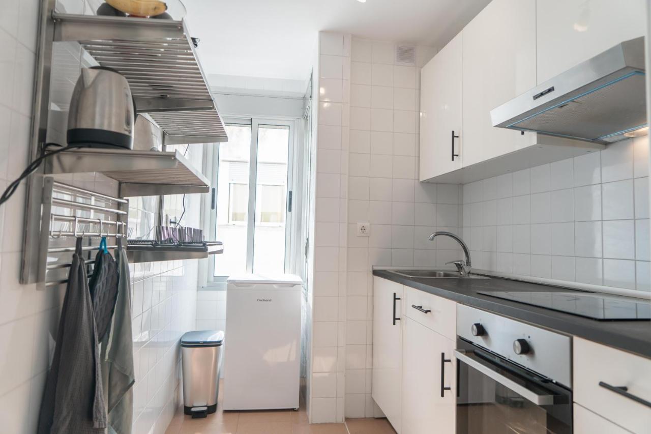 Central Penthouse With Large Private Terrace, 2 Bd Apartment Tarifa Ngoại thất bức ảnh